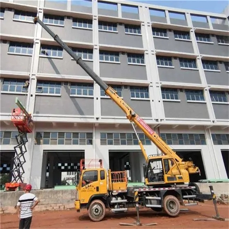 九寨沟高楼层玻璃吊装